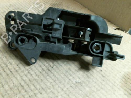 Used Front left interior door handle Front left interior door handle 20961594 20961594