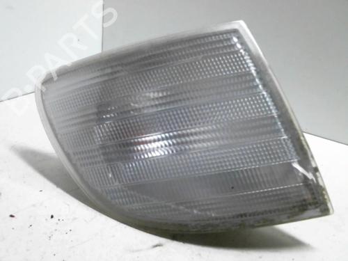 Used Right front indicator MERCEDES-BENZ VITO Van (W638) 110 CDI 2.2 (638.094) (102 hp) 20964240