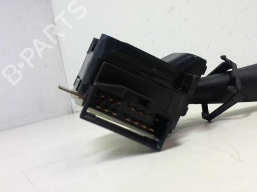Used Steering column stalk Steering column stalk HYUNDAI SANTA FÉ I (SM) 2.0 CRDi 4x4 (125 hp) 20955388 20955388