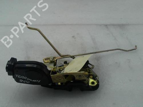 Used Front right lock HYUNDAI TERRACAN (HP) 2.9 CRDi 4WD (150 hp) 20940867