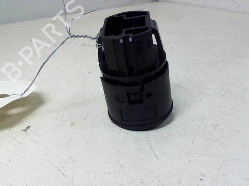 Used Switch Switch RENAULT CLIO IV Grandtour (KH_) 1.5 dCi 90 (KHN3, KHN4) (90 hp) 20963804 20963804