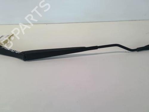 Used Front windshield wiper arm CHEVROLET AVEO Hatchback (T300) 1.2 (69 hp) 20940818