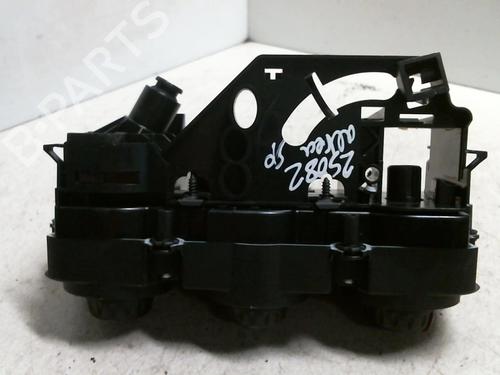 Used Climate control SEAT ALTEA XL (5P5, 5P8) 1.9 TDI (105 hp) 20969894