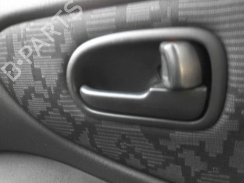 Used Front right interior door handle Front right interior door handle 22021105 22021105