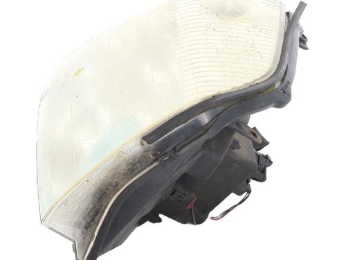 Used Right headlight Right headlight NISSAN X-TRAIL I (T30) 2.2 dCi 4x4 (136 hp) 29926353 29926353