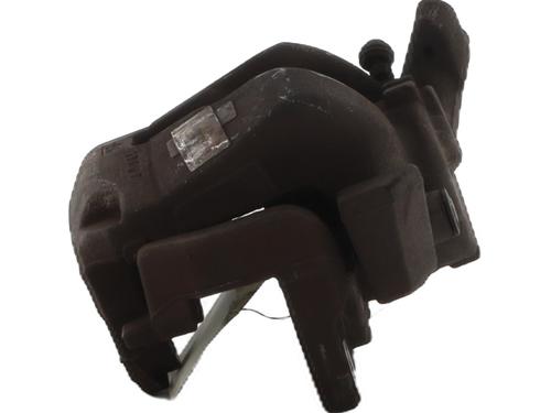 Used Right front brake caliper Right front brake caliper PEUGEOT 5008 II (MC_, MJ_, MR_, M4_) 1.6 BlueHDi 120 (MCBHZH, MCBHZW) (120 hp) 32003208 32003208