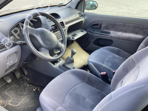 Høyre foran beltestrammer RENAULT CLIO II (BB_, CB_) 1.4 16V (B/CB0P, BB13) | BP20947603C88 