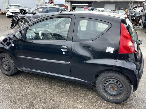 Right headlight PEUGEOT 107 (PM_, PN_) 1.0 | BP23792180C29