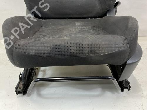 Left front seat PEUGEOT 3008 I MPV (0U_) 1.6 HDi | BP24525877C15
