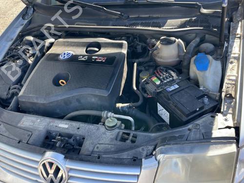 Left headlight VW POLO (6N2) 1.4 TDI | BP22027754C28 