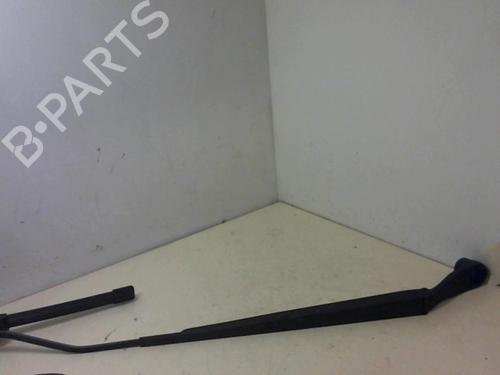 Used Front windshield wiper arm KIA RIO II (JB) 1.4 16V (97 hp) 20967598