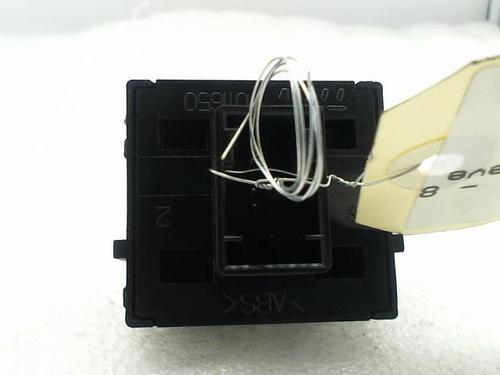 Used Left front window switch Left front window switch FIAT GRANDE PUNTO (199_) 1.2 (65 hp) 20968964 20968964
