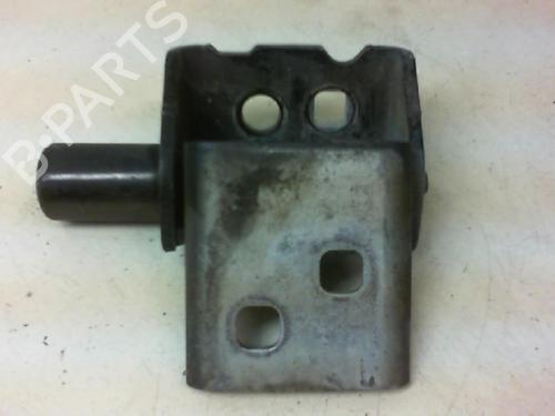 Used Hinge/Door check strap Hinge/Door check strap RENAULT CLIO III (BR0/1, CR0/1) 1.2 16V (BR0P, CR0P) (101 hp) 20946210 20946210