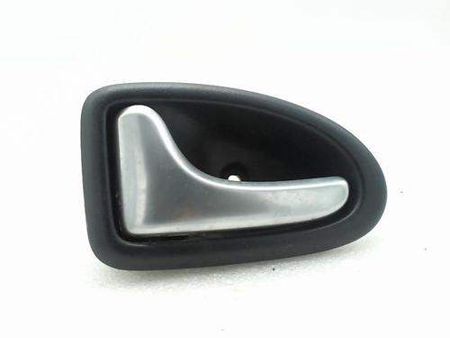 Venstre bagtil invendig håndtag RENAULT CLIO II (BB_, CB_) 1.4 16V (B/CB0P, BB13) (98 hp) 20952652