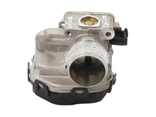 Used Throttle body PEUGEOT 308 II (LB_, LP_, LW_, LH_, L3_) 1.5 BlueHDi 130 (131 hp) 26176989