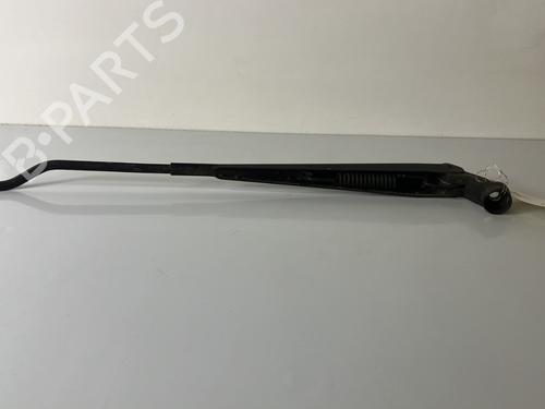Used Front windshield wiper arm Front windshield wiper arm SUZUKI IGNIS II (MH) 1.3 DDiS (RM413D) (70 hp) 22024379 22024379