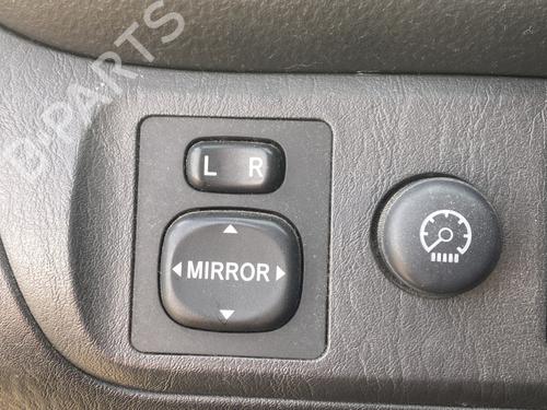 Spejlkontakt TOYOTA RAV 4 II (_A2_) 2.0 D 4WD (CLA20_, CLA21_, CLA20R, CLA21R) (116 hp) 21067670