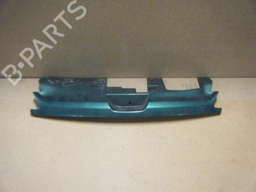 Used Grille PEUGEOT 306 Hatchback (7A, 7C, N3, N5) 1.6 (89 hp) 23254588