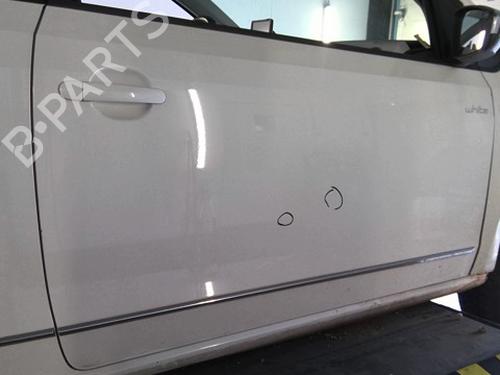 right-front-door-vw-up-121-122-bl1-bl2-bl3-123-2011-27546545 main image