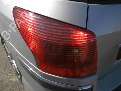 Used Left taillight PEUGEOT 407 SW (6E_, 6D_) 2.0 HDi 135 (136 hp) 25474674