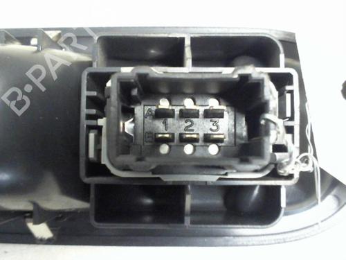 Used Right front window switch Right front window switch RENAULT CLIO III (BR0/1, CR0/1) 1.5 dCi (88 hp) 20946982 20946982