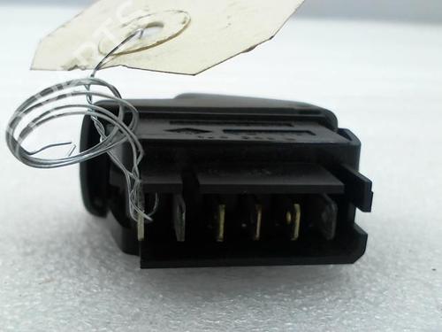 Used Right front window switch Right front window switch RENAULT TWINGO I (C06_) 1.2 (C066, C068) (58 hp) 20956635 20956635