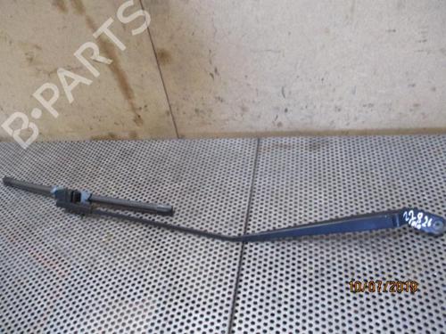 Used Front windshield wiper arm VW POLO (9N_, 9A_) 1.9 SDI (64 hp) 20966462