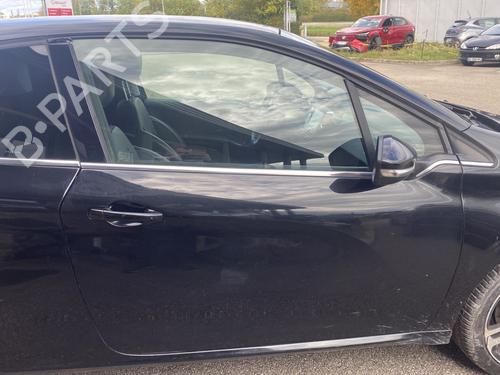 Used Right front door PEUGEOT 208 I (CA_, CC_) 1.2 THP 110 (110 hp) 29838093