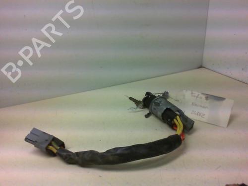 Used Ignition barrel RENAULT TRAFIC Van (T_, P_, V_) 2.5 D (75 hp) 22021599