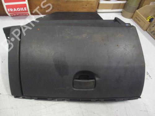 Used Glove box RENAULT CLIO III (BR0/1, CR0/1) 1.5 dCi (BR17, CR17) (86 hp) 20971038