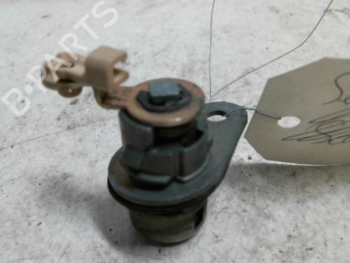 Used Switch Switch HYUNDAI SANTA FÉ I (SM) 2.0 CRDi 4x4 (113 hp) 20957416 20957416