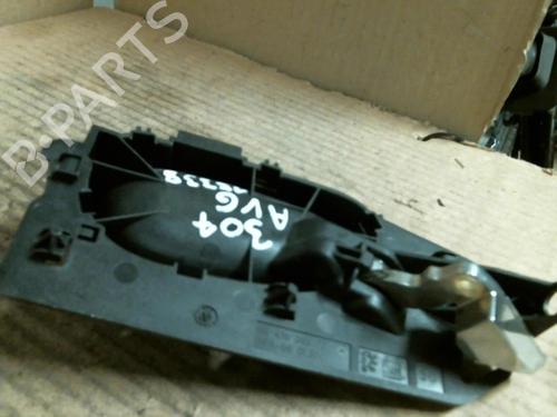 Used Front left interior door handle Front left interior door handle PEUGEOT 307 (3A/C) 1.6 16V (109 hp) 20961607 20961607
