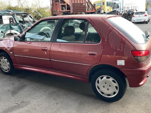 Used Parts PEUGEOT 306 Hatchback (7A, 7C, N3, N5) 1.4 (75 hp) 4412980