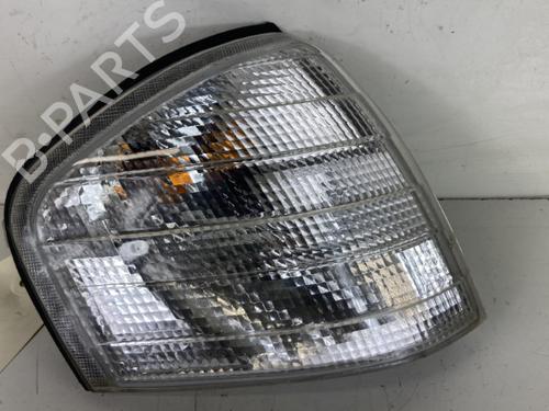 Used Right front indicator Right front indicator MERCEDES-BENZ C-CLASS (W202) C 220 D (202.121) (95 hp) 20938275 20938275