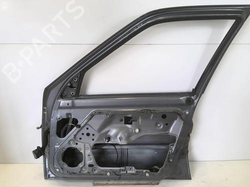 Used Right front door Right front door 22021452 22021452