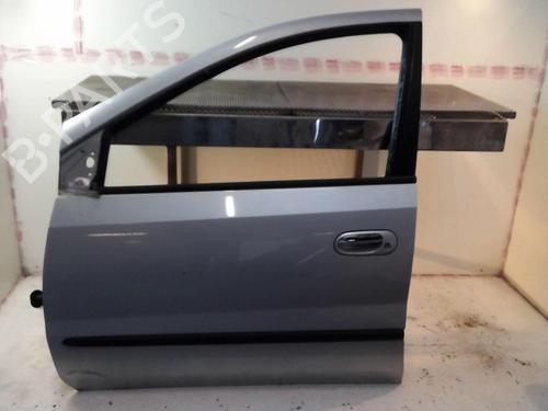 Used Left front door NISSAN ALMERA TINO (V10) 2.2 dCi (115 hp) 20946269