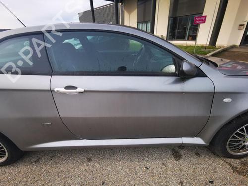 Dør højre fortil ALFA ROMEO GT (937_) 1.9 JTD (937CXN1B) (150 hp) 20939358