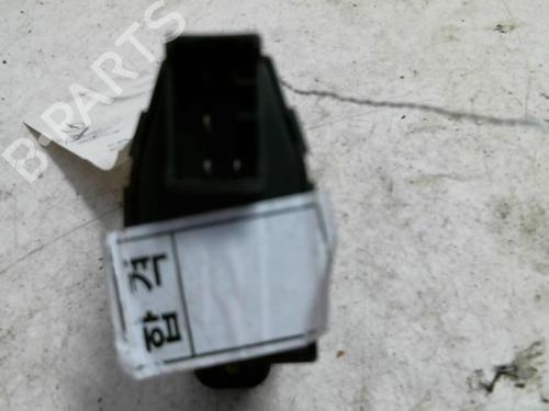 Used Left rear window switch Left rear window switch HYUNDAI SANTA FÉ I (SM) 2.0 CRDi 4x4 (113 hp) 20969717 20969717