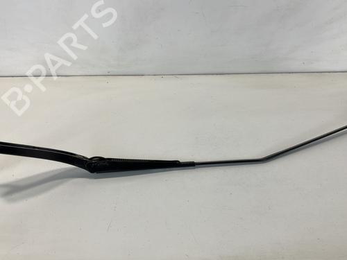 Used Front windshield wiper arm RENAULT TRAFIC III Van (FG_) 1.6 dCi 95 (FGMJ, FGMR) (95 hp) 21062550