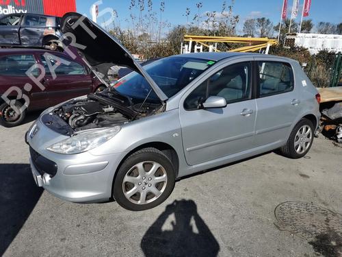 Høyre foran beltestrammer PEUGEOT 307 (3A/C) 1.6 HDi 110 | BP20950909C88 