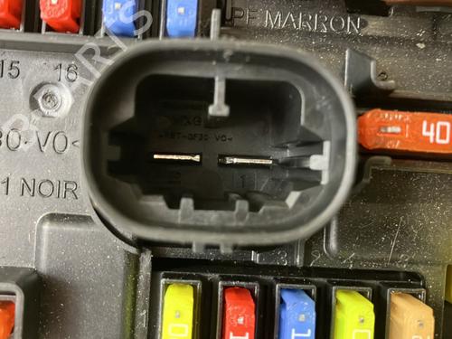 Used Fuse box Fuse box CITROËN C3 II (SC_) 1.4 HDi 70 (SC8HZC, SC8HR0, SC8HP4) (68 hp) 22231530 22231530