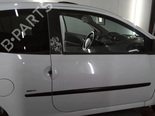 Used Right front door RENAULT TWINGO II (CN0_) 1.2 16V (CN04, CN0B) (75 hp) 31649103
