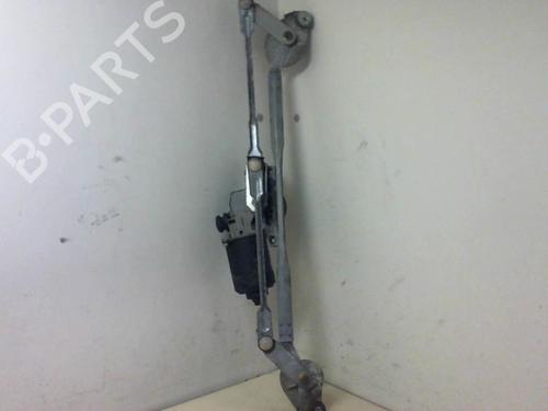 Used Front wiper motor TOYOTA AVENSIS Estate (_T25_) 2.0 D-4D (CDT250_, CDT250R) (116 hp) 20955175