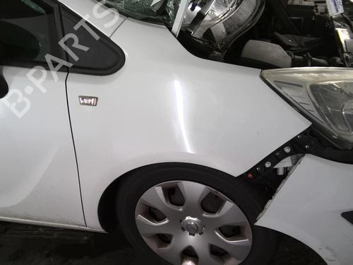 Used Right front fenders OPEL MERIVA B MPV (S10) 1.4 (75) (120 hp) 23791009