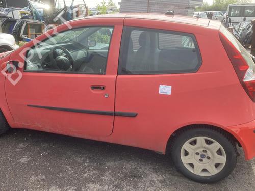 Faro izquierdo FIAT PUNTO (188_) 1.9 JTD | BP22022928C28 