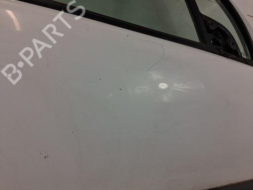 Used Right front door Right front door 28585633 28585633
