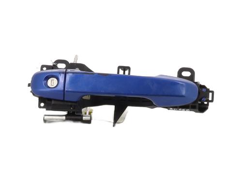 Used Front left exterior door handle TOYOTA YARIS (_P13_) 1.5 Hybrid (NHP130_, NHP130) (101 hp) 27570395