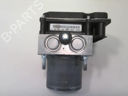 Used ABS pump RENAULT CLIO III Grandtour (KR0/1_) 1.5 dCi (75 hp) 20965464
