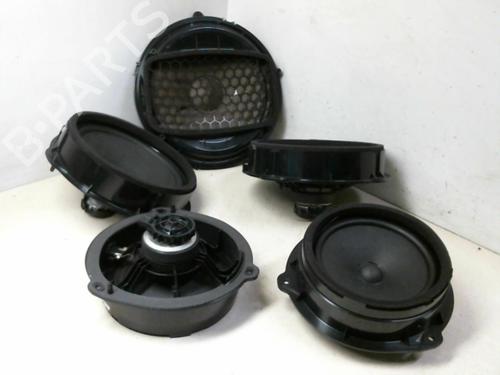 Used Speaker AUDI A3 Limousine (8VS, 8VM) 2.0 TDI (150 hp) 20972369