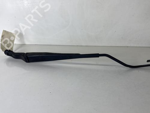 Used Front windshield wiper arm PEUGEOT 406 (8B) 1.8 16V (110 hp) 23792304